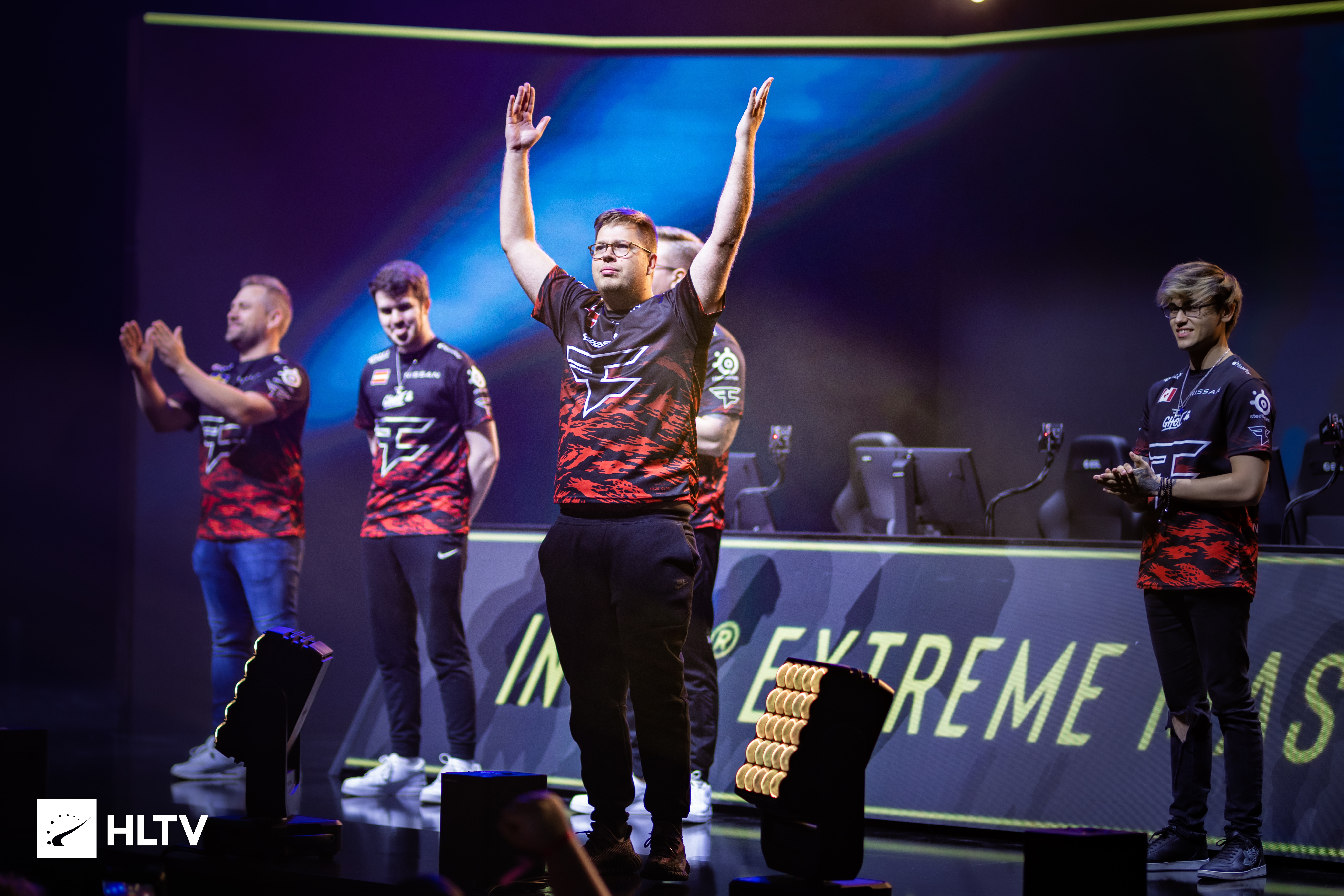 抢盾与反清 抢盾与反清