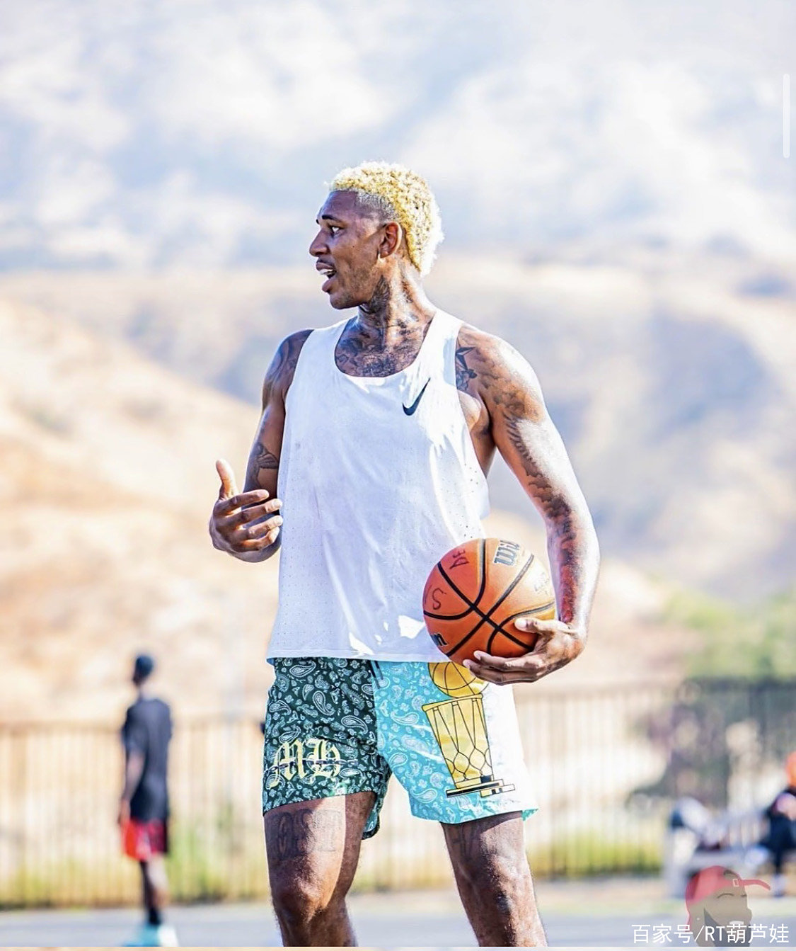 路强敌不断 路强敌不断